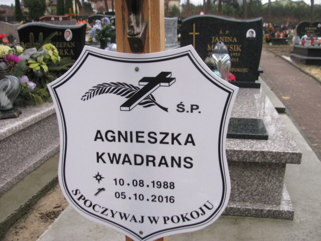 Agnieszka Kwadrans 1988 Trzebinia - Grobonet - Wyszukiwarka osób pochowanych