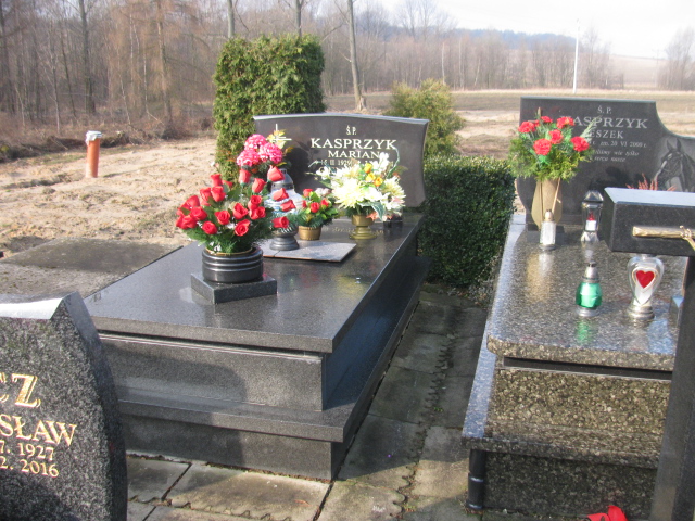 Grób Marian Kasprzyk