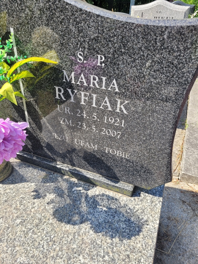 Grób Ewa Mazur