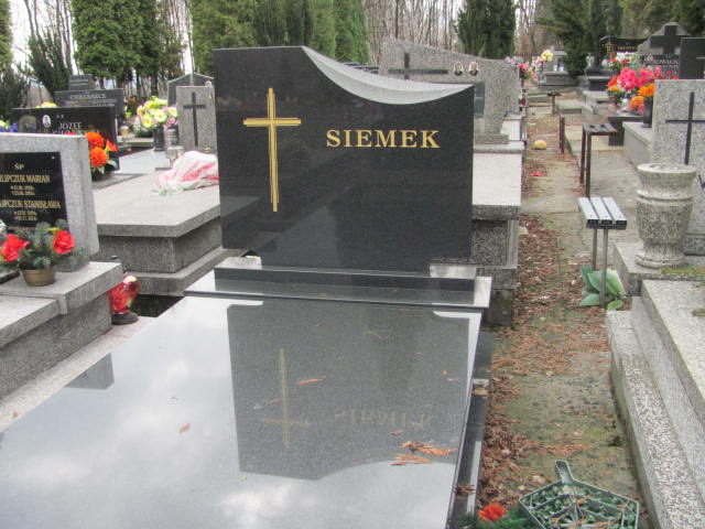 Grób Fryderyk Siemek